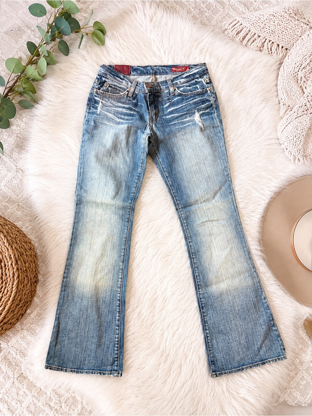 Women's Blue 2 Embroidered Distressed Bootcut Flare Y2K Denim Jeans Size 28 USA